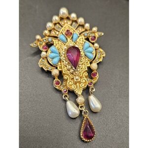 Vintage Rare Coro Pegasus Brooch Moghul Jewels Gold Tone